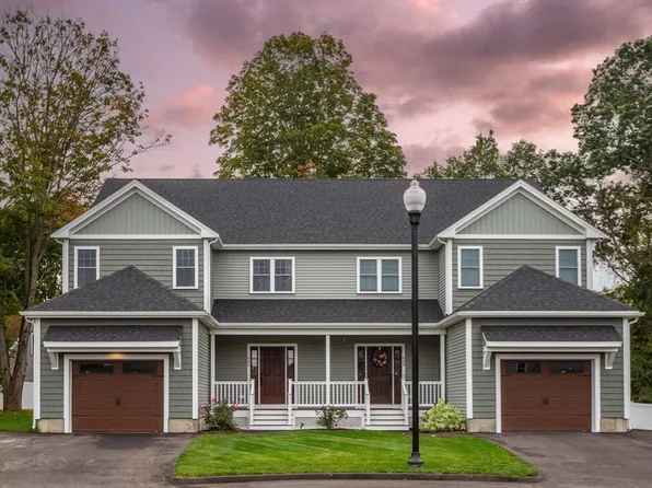 40 Johnny Mac Way #A, Taunton, MA 02780