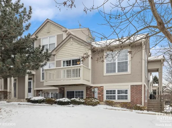 28800 W Pondview Dr, Lakemoor, IL 60051