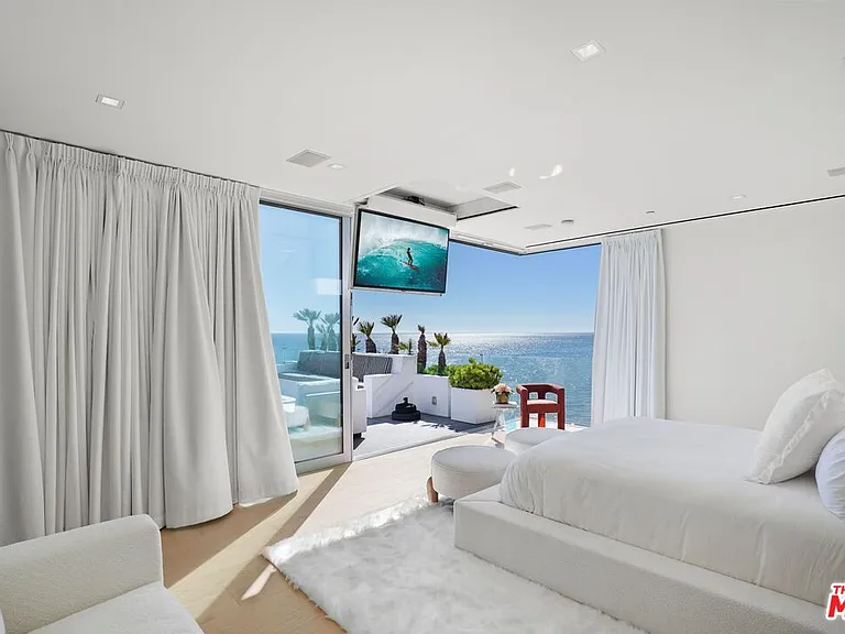 26122 Pacific Coast Hwy — Photo 11
