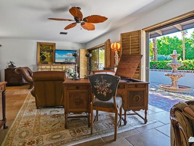 70070 Frank Sinatra Dr APT 4, Rancho Mirage, CA, 92270