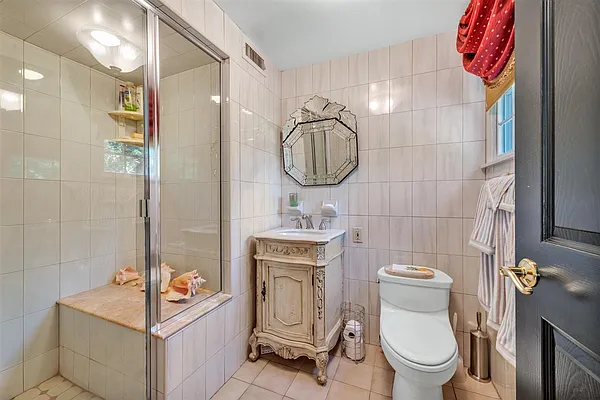 Sold by Century Homes Realty Group LLC | media 20