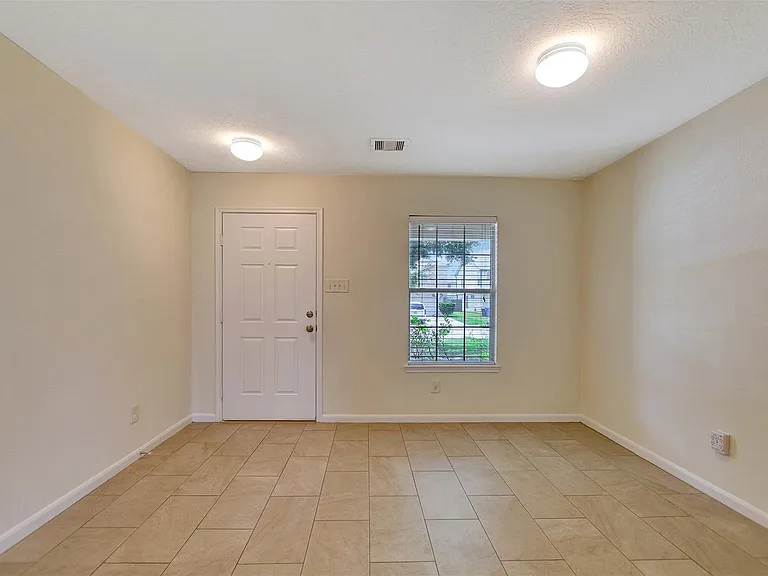29198 Legends Green Dr — Photo 5