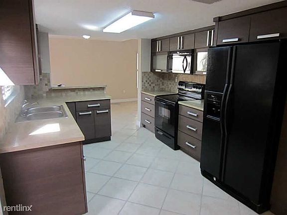 5th image of 6786 SW 103rd Ct