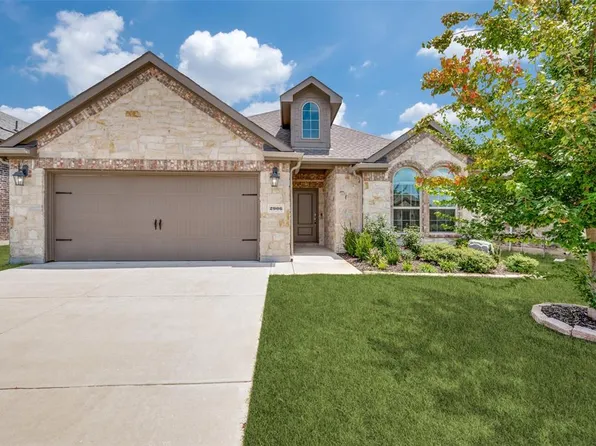2906 Jasper Trl, Aubrey, TX 76227