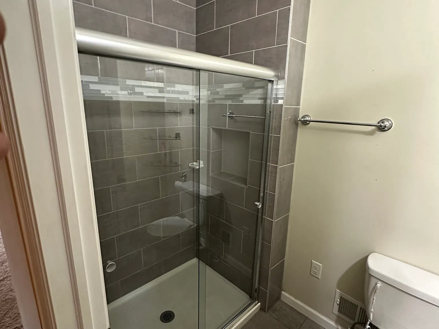 2 bed, 1500 sqft, $1,375 — Photo 3