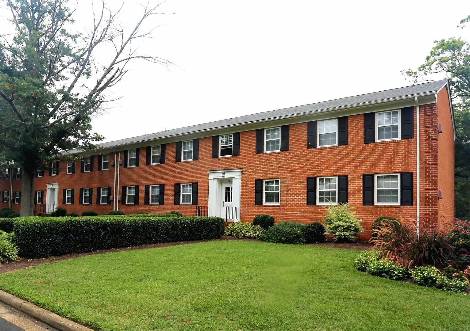 Morningside Apartments — Photo 2