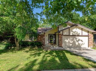 6541 Suson Oaks Dr, Saint Louis, MO 63128