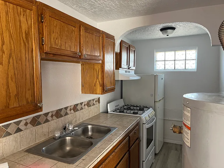 Updated 2 bed / 1 bath in the Near North Valley — Photo 6