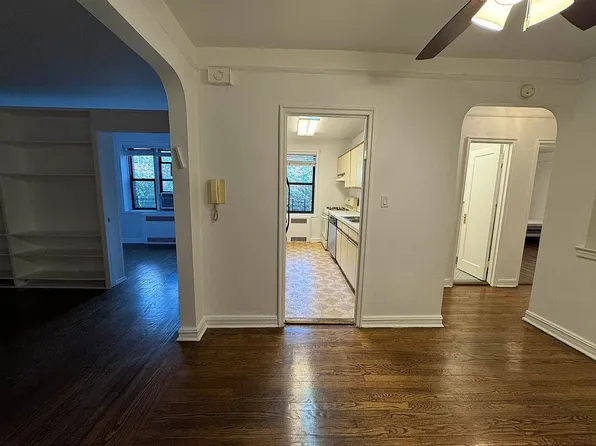 6910 Yellowstone Blvd APT 114, Flushing, NY 11375