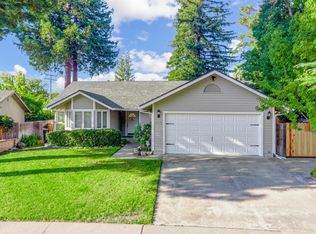 3853 Robie Lee Way, Sacramento, CA 95821
