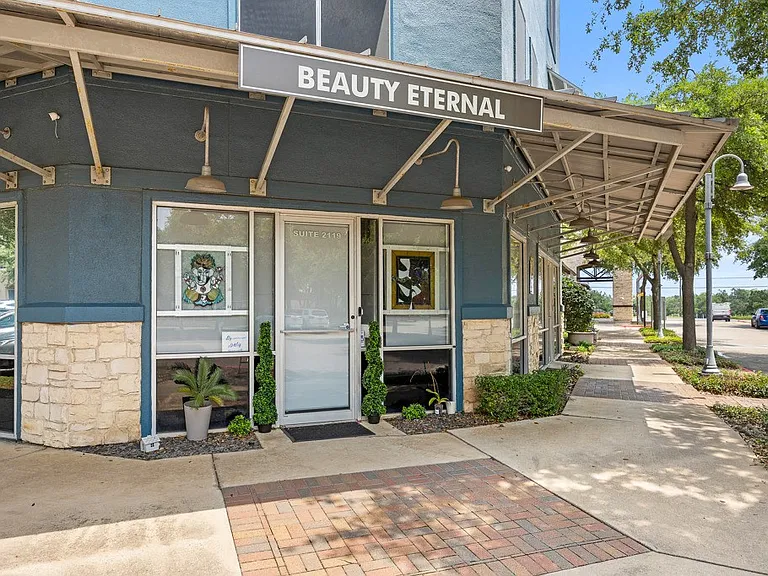 Artisan Apartments & Shops