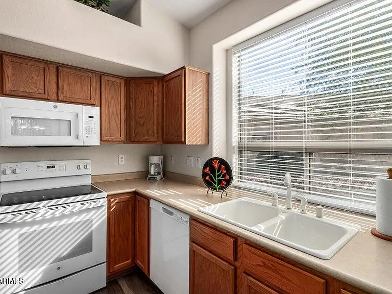 17709 W Sunbelt Dr — Photo 16