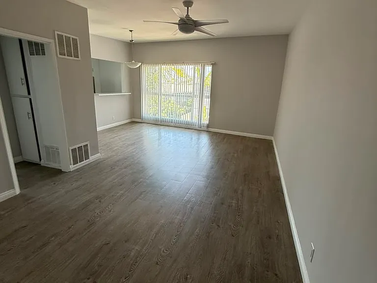 3410 Club Dr #9 — Photo 13
