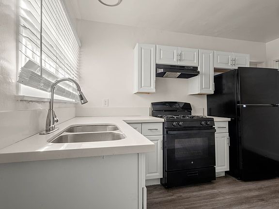 3rd image of 4108-4106 W Palmwood Dr #4108-02