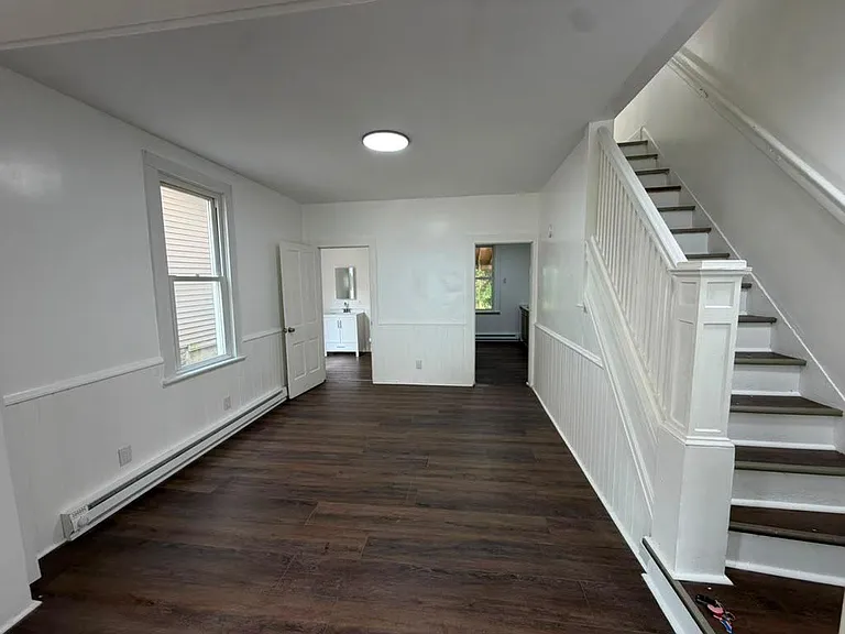 1039 W Arch St — Photo 9