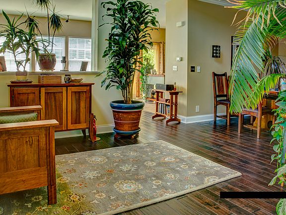 5th image of 1810 Kelberg Ave #481