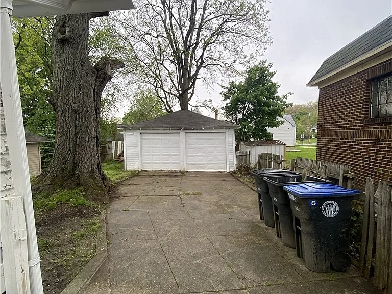 721 Polk Ave — Photo 6