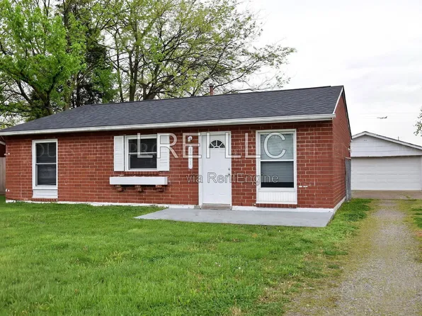 8711 Rosshire Dr, Fairdale, KY 40118