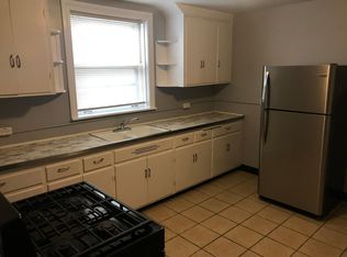 6446 19th St #2E, Berwyn, IL 60402