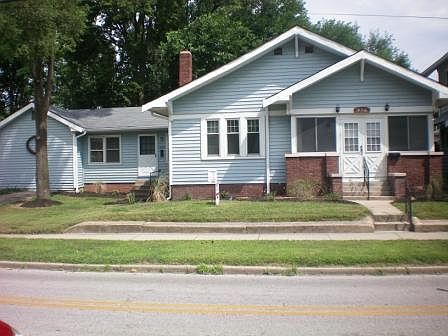 1st image of 624 E 49th St