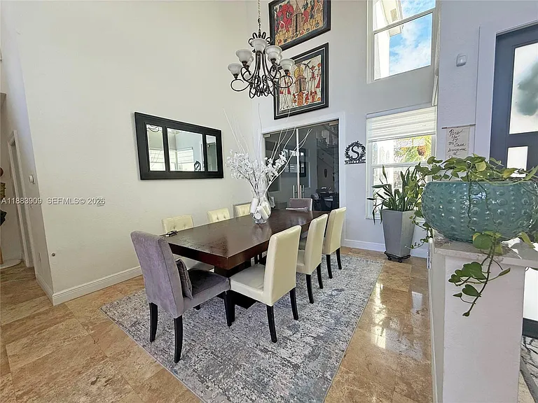 18560 SW 44th St — Photo 5