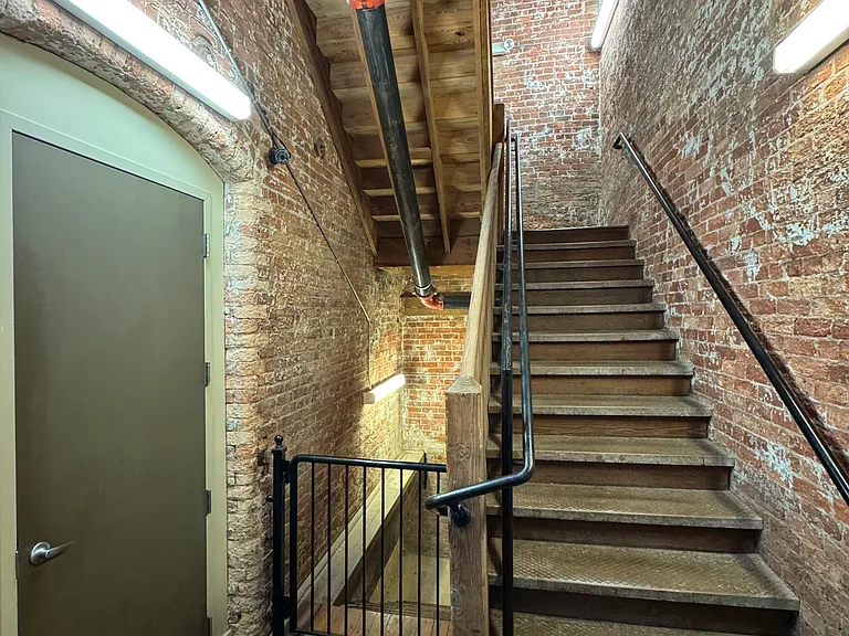 400 Mills Ave #409 — Photo 15