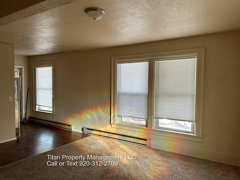 413 S Walnut St #C — Photo 6