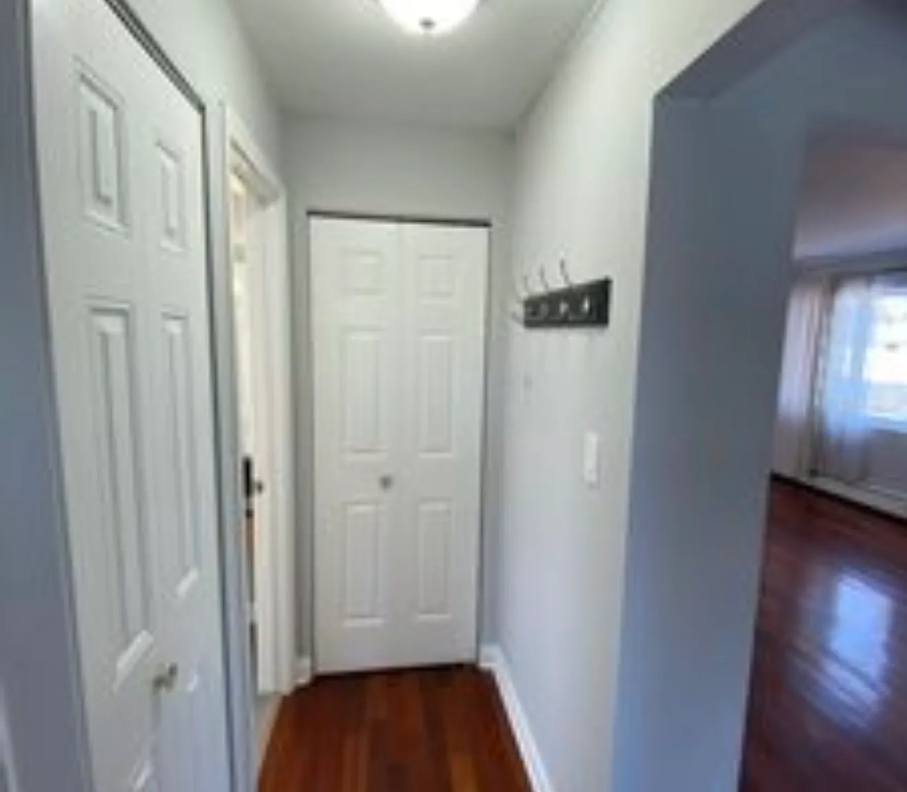 2 bed, 1000 sqft, $1,700 — Photo 3