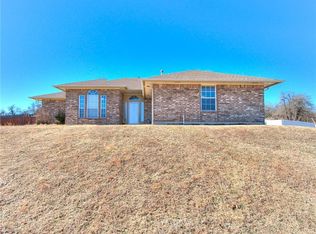 7521 Dripping Springs Ln, Oklahoma City, OK 73150