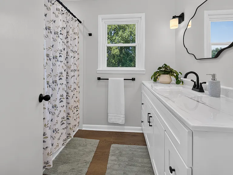 125 Todd St — Photo 17