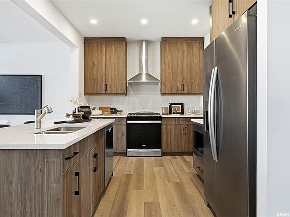 4th image of 3204 Favel DRIVE
