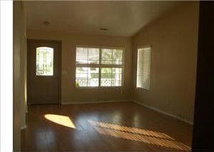 2nd image of 28105 Cannon Dr
