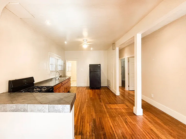 2055 Kettner Blvd — Photo 7