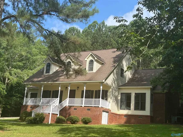 275 Ashley Dr, Grant, AL 35747