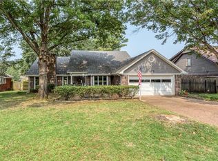 8909 Canterbury Cv, Fort Smith, AR 72903