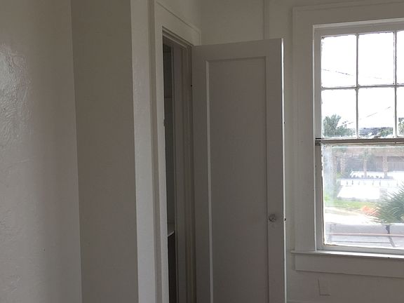 2nd image of 330 N Peninsula Dr #3