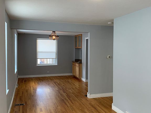 3rd image of 1225 Clayton St #1225