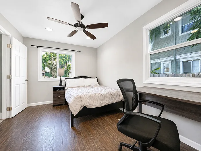 1 bed, 1.0 bath, $1,100 — Photo 3