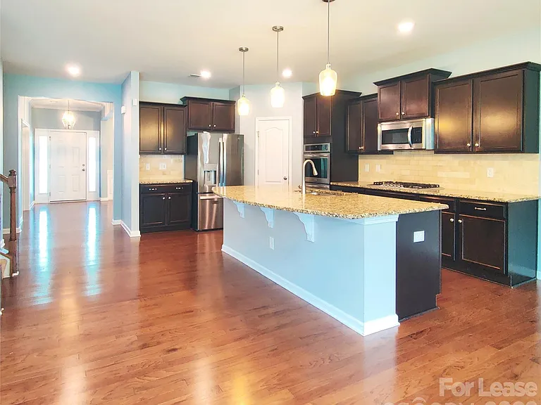 1044 Shiloh Bend Trl — Photo 3