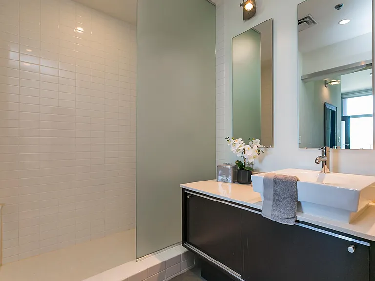 2115 Yeaman Pl #306 — Photo 17