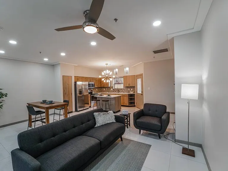 3302 S Sugar Rd — Photo 3