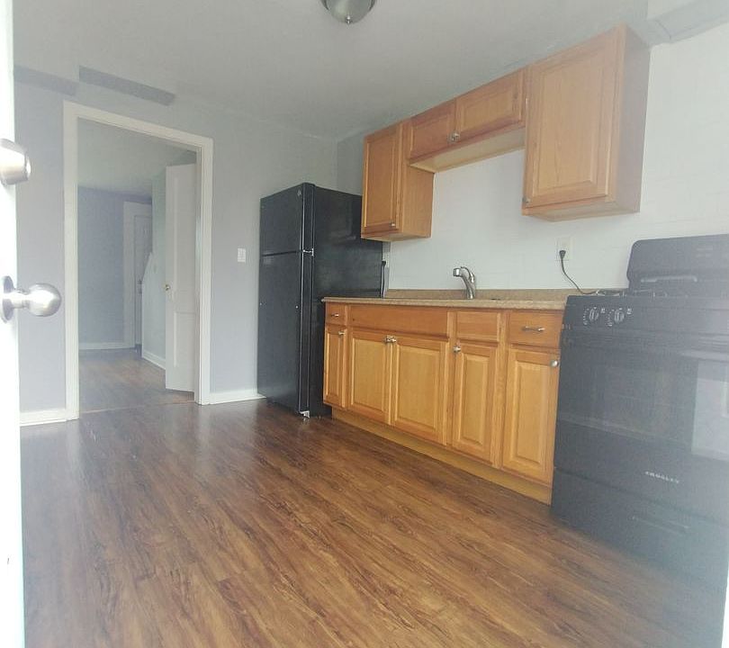 1st image of 41-47 Blackmore St #43