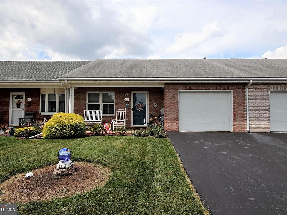1st image of 318 Winding Oak Dr