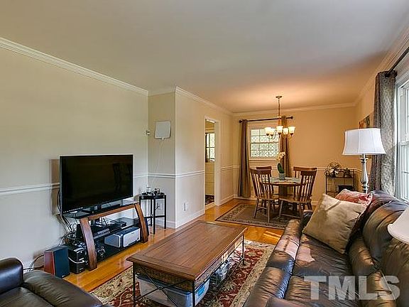5th image of 2721 Newquay St