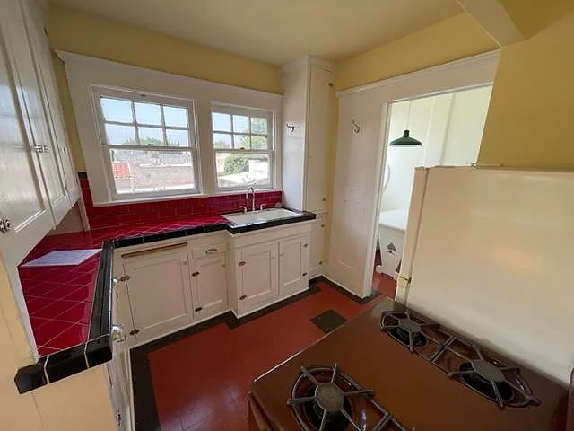 839 N Vendome St — Photo 9