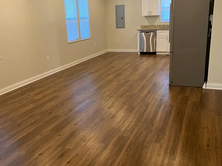 1407 Broadview Ct — Photo 8