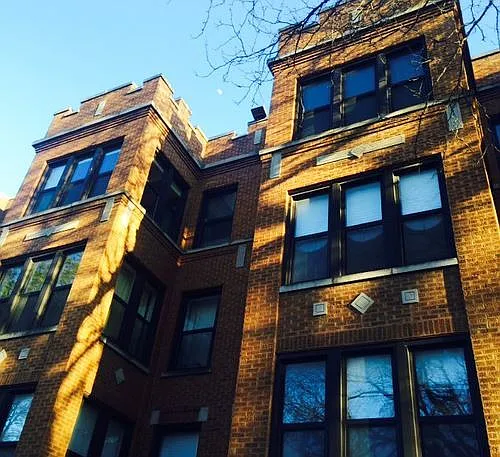 651 E 50th Pl #1W