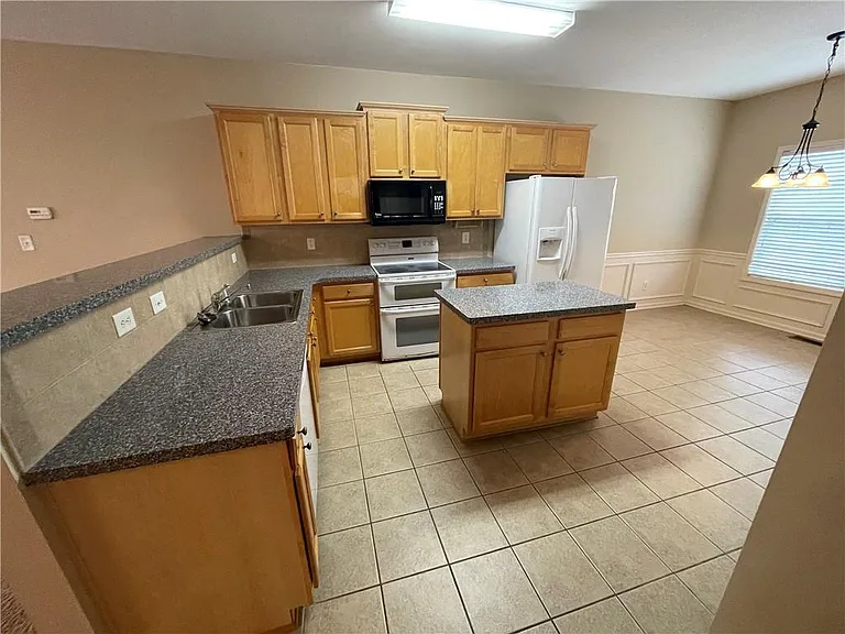 2207 Pebble Beach Dr — Photo 5