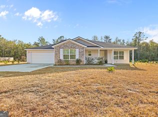 755 Bluff Rd, Jesup, GA 31545