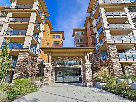 2nd image of 20673 78th Ave #613